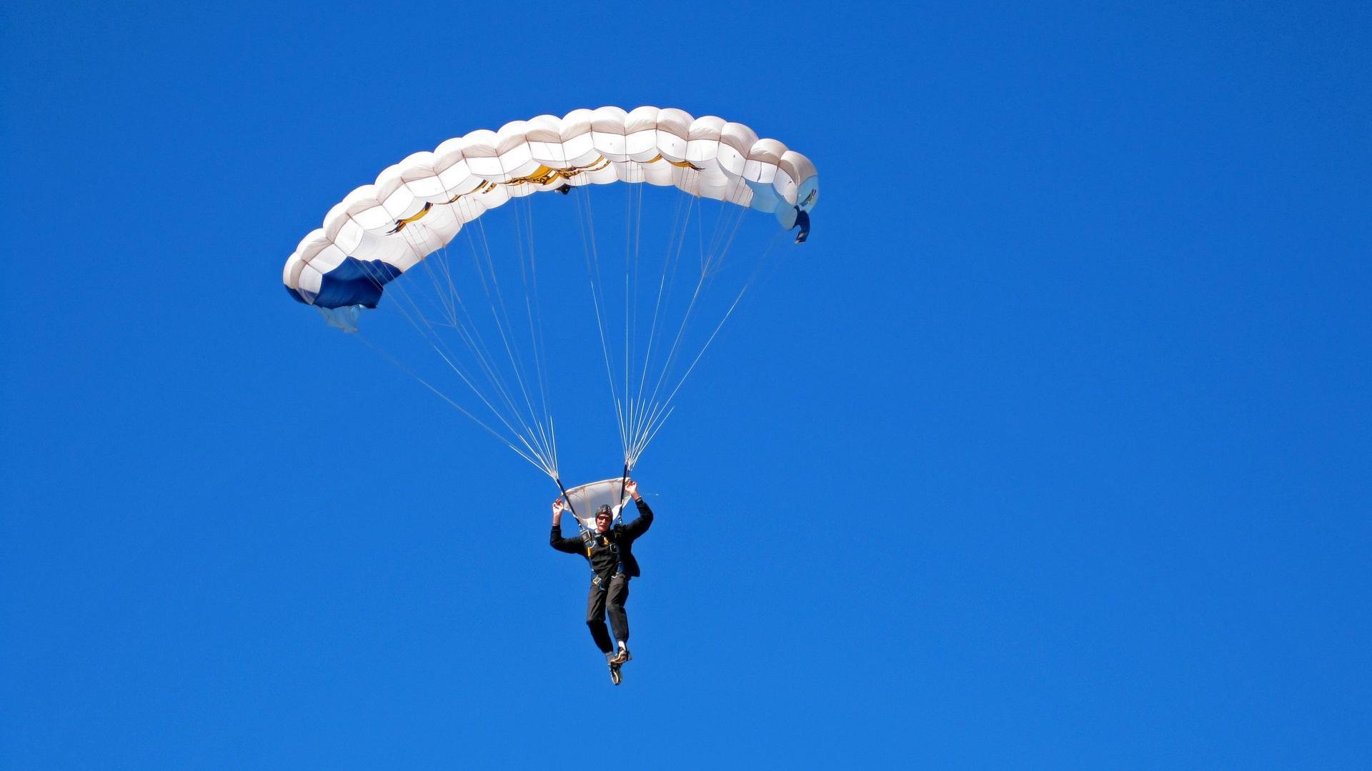 法网绝杀美网，辛纳统治全场的战术革命与时代序章